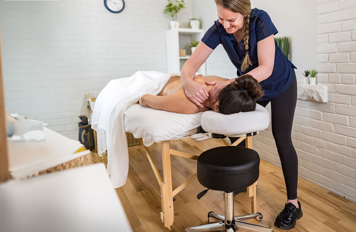 How Massage Therapists Support Faster Recovery and Relaxation Care?